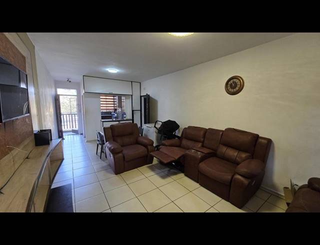 2 BEDROOM APARTMENT FOR SALE IN LYNDHURST
